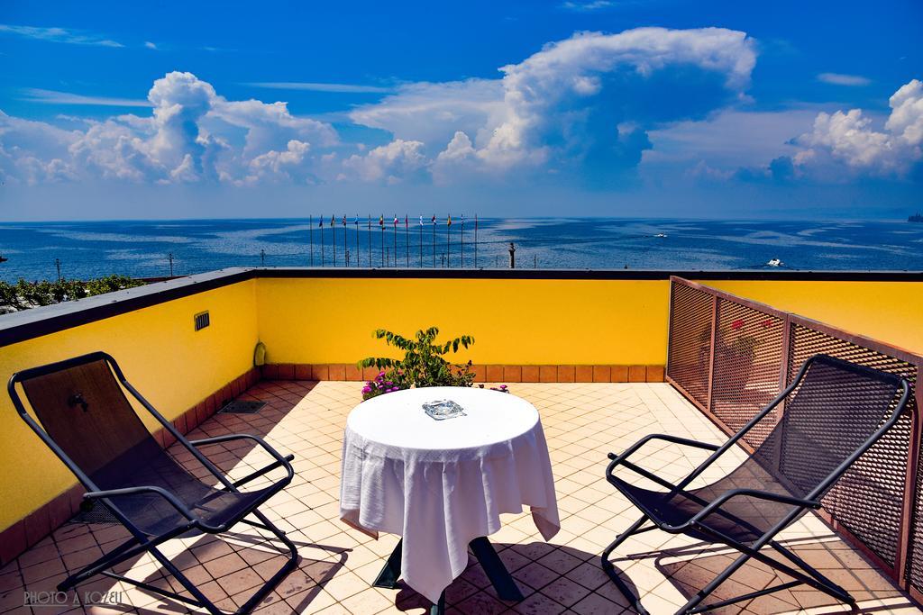 Hotel Ristorante Miralago Garda (Verona)